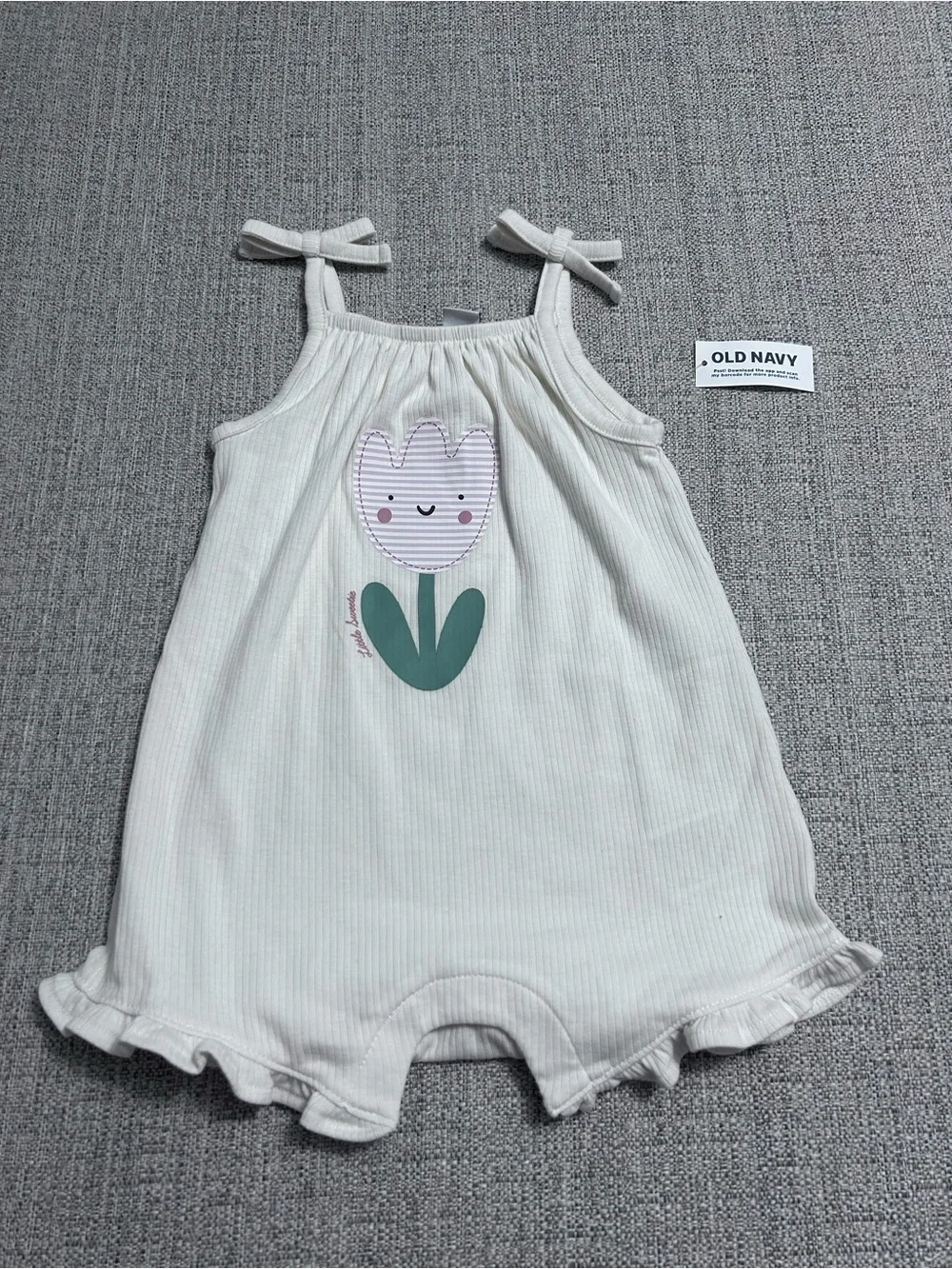 Old Navy Cream Baby Romper with Smiling Tulip. Size 18/24M NWT